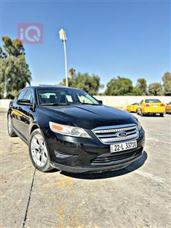 Ford Taurus